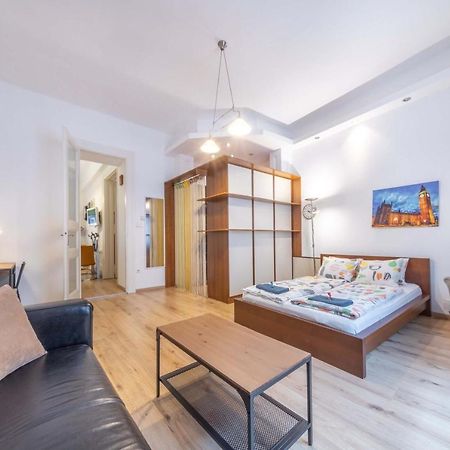Anastasia 2 bedrooms apartment on Váci utca Budapeste Exterior foto