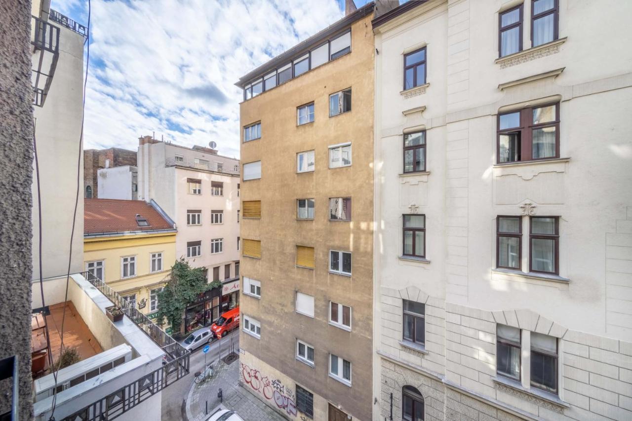 Anastasia 2 bedrooms apartment on Váci utca Budapeste Exterior foto