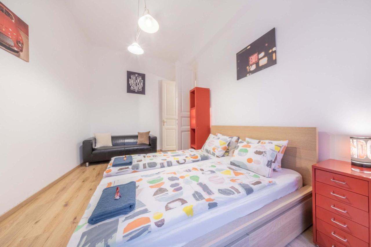 Anastasia 2 bedrooms apartment on Váci utca Budapeste Exterior foto