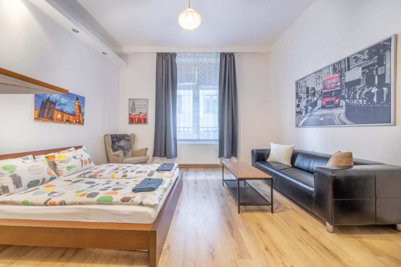 Anastasia 2 bedrooms apartment on Váci utca Budapeste Exterior foto